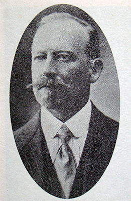 JAYME, Jarbas. Do passado ao presente: ensaios genealógicos. Goiânia: Edição do autor, 1952. p. 91.