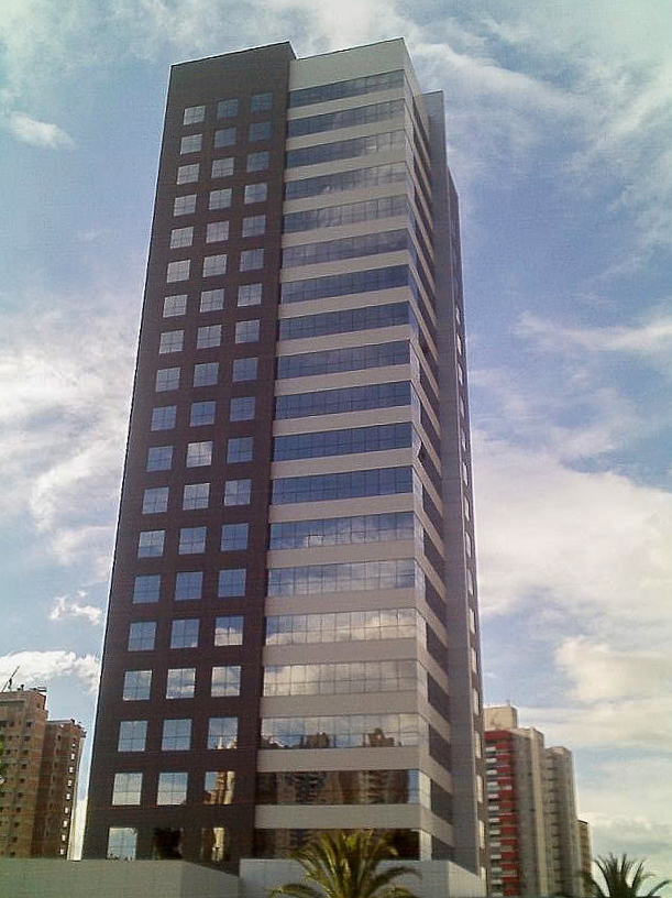 Foto 5 - Fachada Londrina