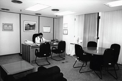 Gabinete de procurador regional em 1993