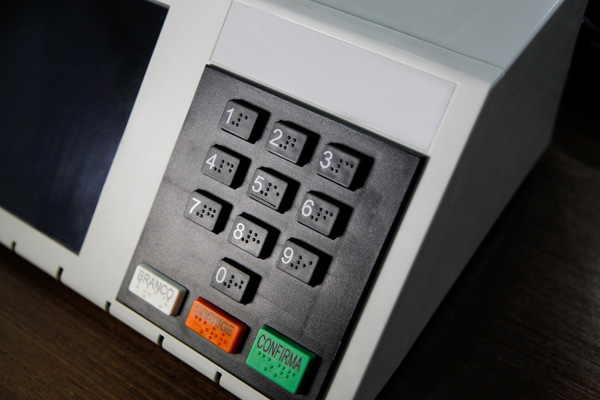 Imagem de uma urna eletrônica