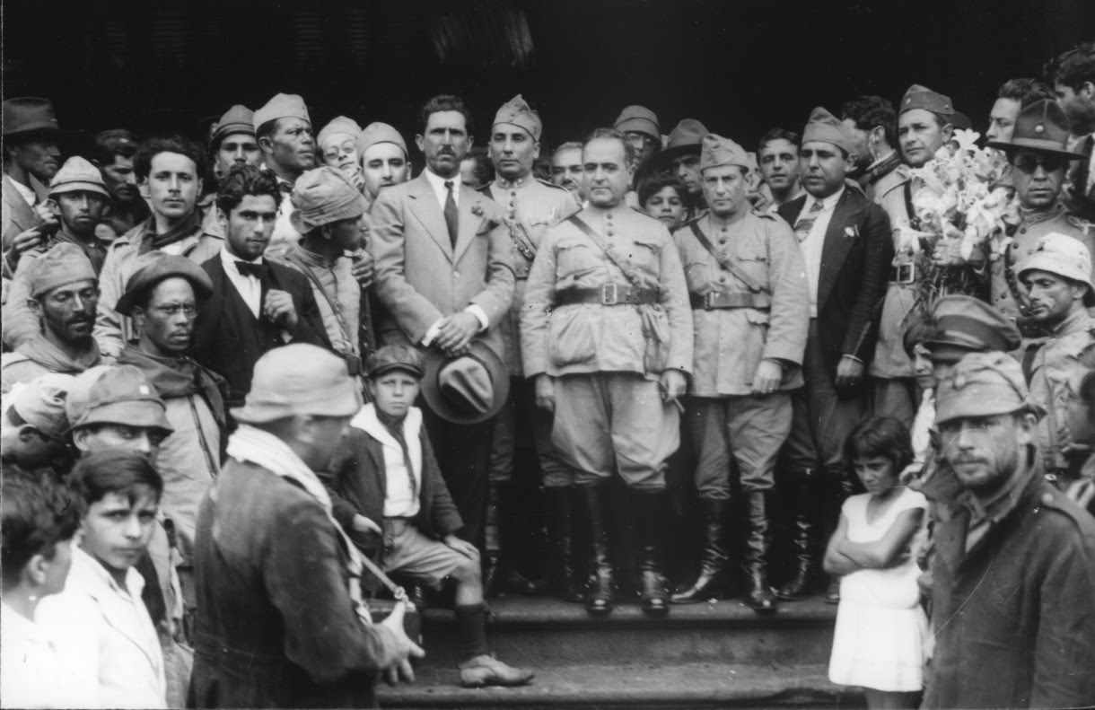 Getúlio Vargas e sua comitiva em Itararé (São Paulo), 1930
